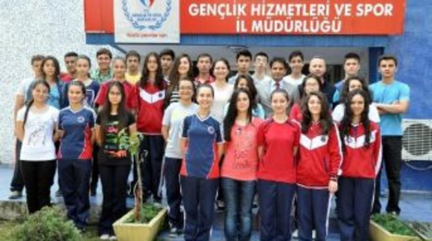Erdemir Anadolu Lisesi Halk Oyunları Ekibinden, Akdeniz’e Ziyaret