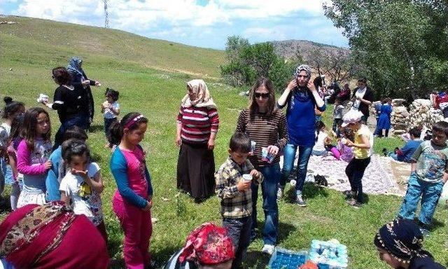 Yozgat Yavuz Selim İlkoklu Kardeş Okul İle Piknikte Buluştu