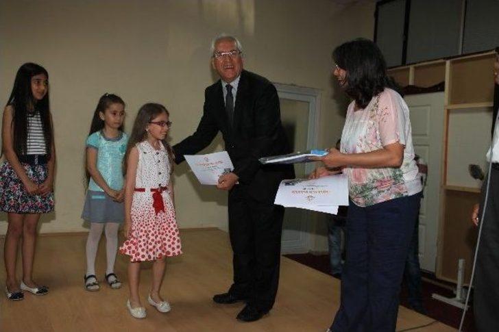 Karabağlar'da Kitap Kurdu Çocuklara Ödül G1