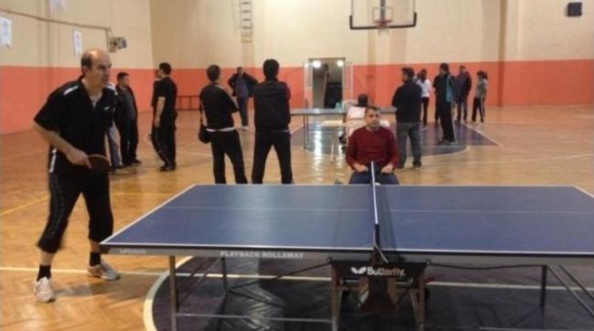 Arü, Kurumlar Arası Masa Tenisi Turnuvası’nda Şampiyon Oldu