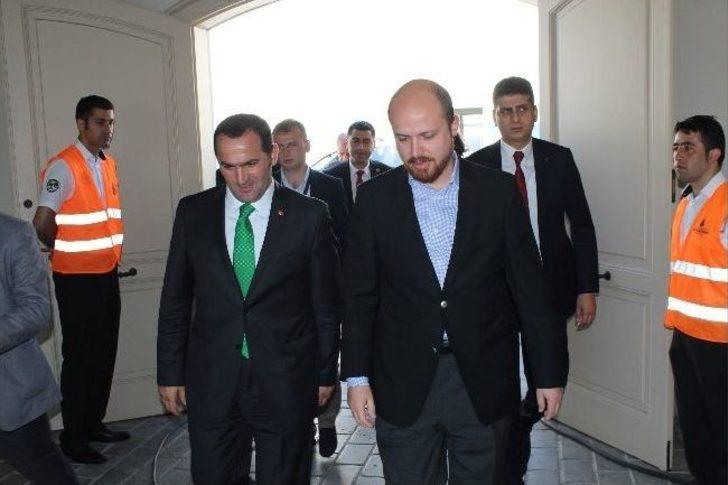 Bilal Erdoğan, 'ya Hak' Diyerek Ok Attı G3