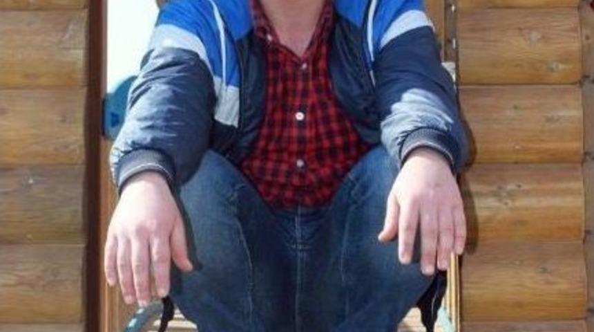 Azimli Hırsızlar Kuyumcudan Altın Çalmak İçin 1 Saat Uğraştı