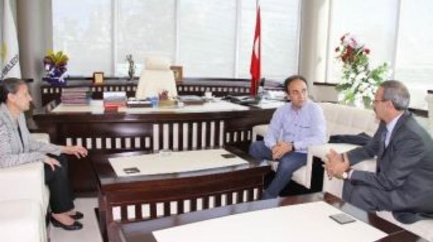 Baydemir’den Bağlar Belediye Eş Başkanları Akat Ve Güler’e Ziyaret