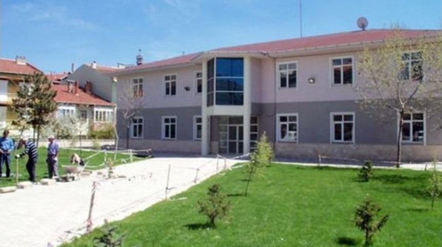 Ambulansa Park Yeri Bulunamayınca Yeşil Alan Talan Edildi İddiası