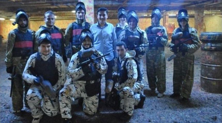 Gen&ccedil;ler Paintball Turnuvası D&uuml;zenledi