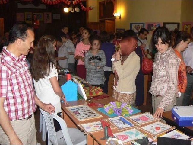 Bozüyük Atatürk İlk/ortaokulu Yıl Sonu Sergisi Açıldı