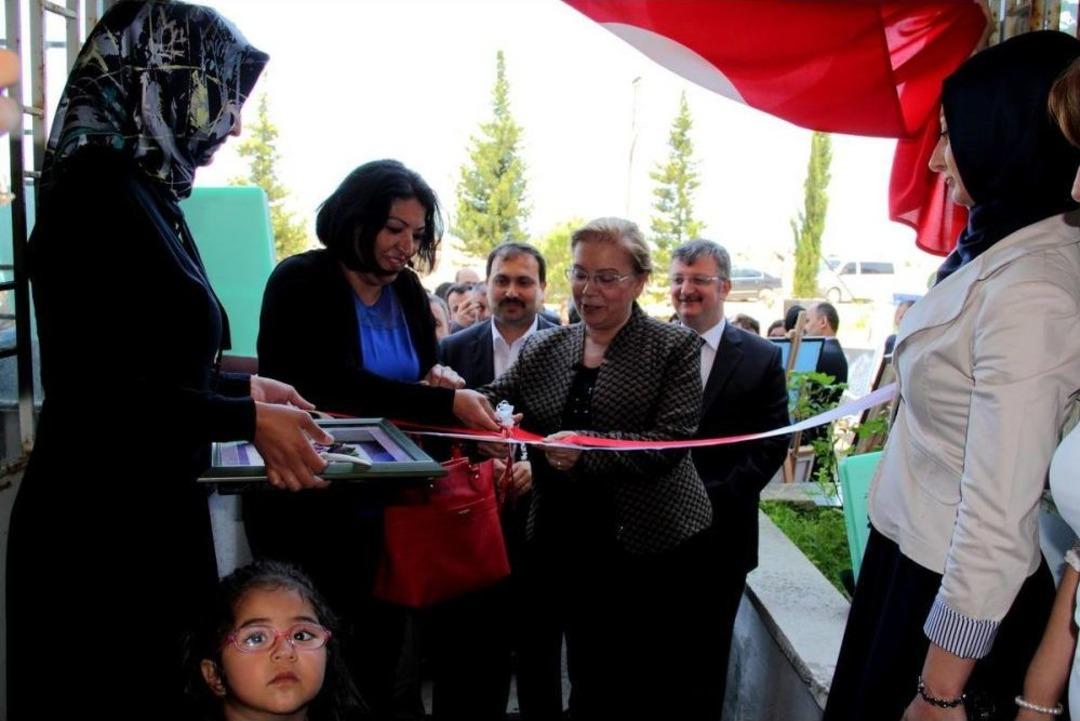 Tirebolu'da Halk Eğitim Merkezi Kursiyerlerine Belgeleri Verildi