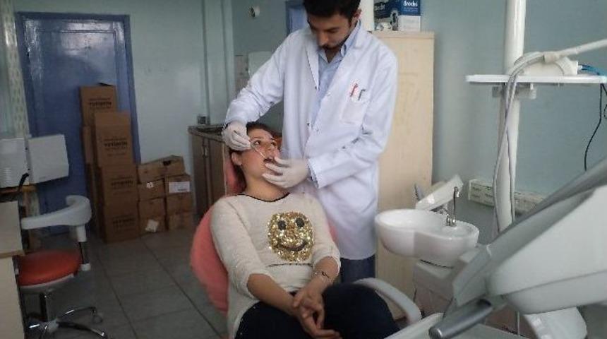 Varto'ya Atanan Diş Hekimi G&ouml;reve Başladı