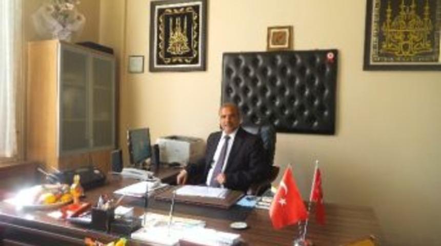 Romanlardan Nazlı Ilıcak&rsquo;a Tepki