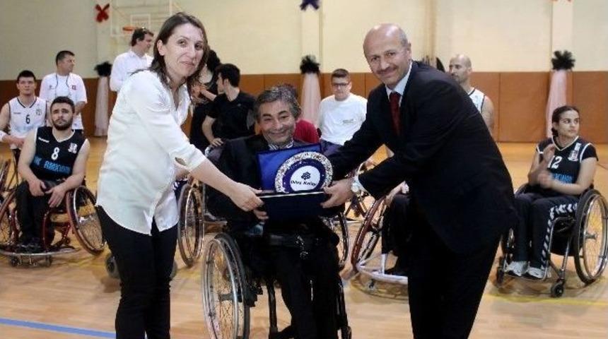 İhlas Koleji Beşiktaş Rmk Marıne Takımını Konuk Etti