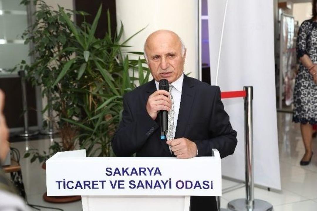 Adapazarı Kız Teknik Ve Meslek Lisesi &Ouml;ğrencilerinden Satso&rsquo;da Defile