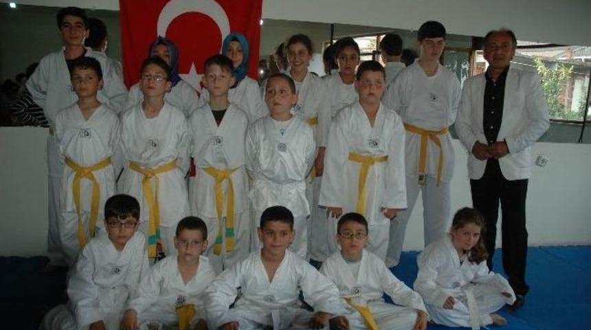 Kocaalili Miniklerin Kuşak Sevinci