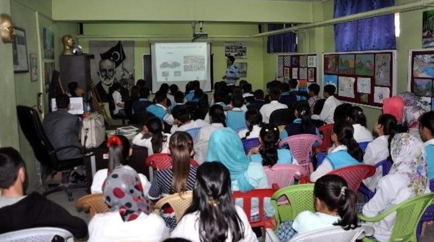 G&ouml;lbaşında Okullarda Trafik G&uuml;venliği Eğitimi