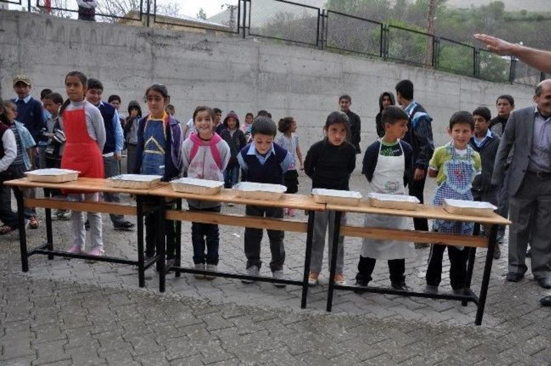 Minik &Ouml;ğrencilerden Yılsonu Etkinliği