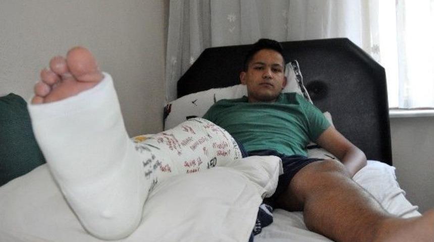 Selfıe &Ccedil;ekeyim Derken Az Daha &Ouml;l&uuml;yordu