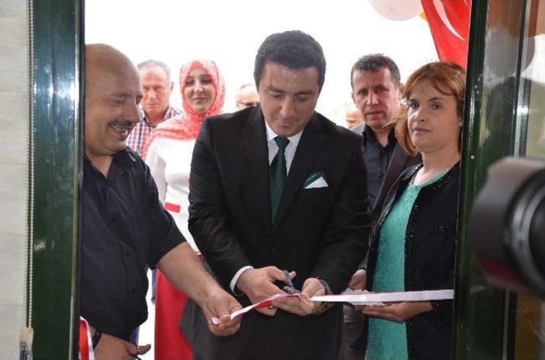 Hanımlar Diktikleri Kıyafetleri Yeşilkent&rsquo;te Sergiledi