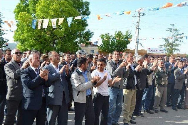 Bakan Elvan Yeniden Seçim Yapılacak Kasabada Miting Yaptı