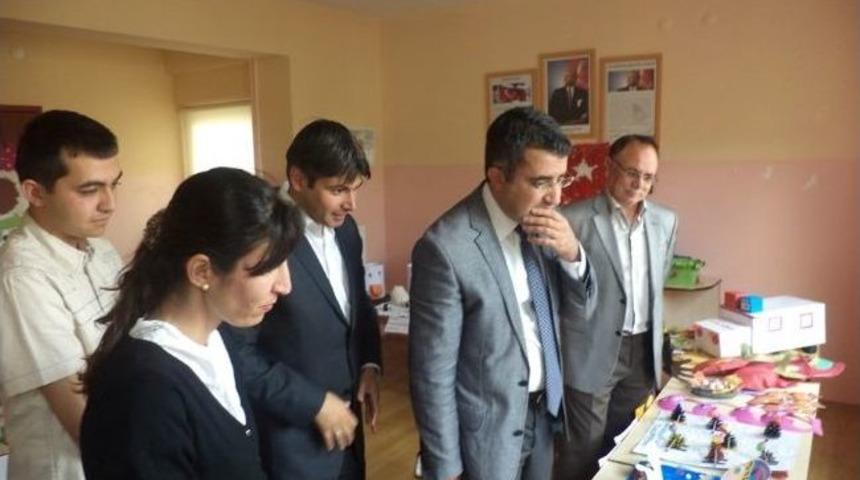 Anaokulu &Ouml;ğrencilerinden Sergi