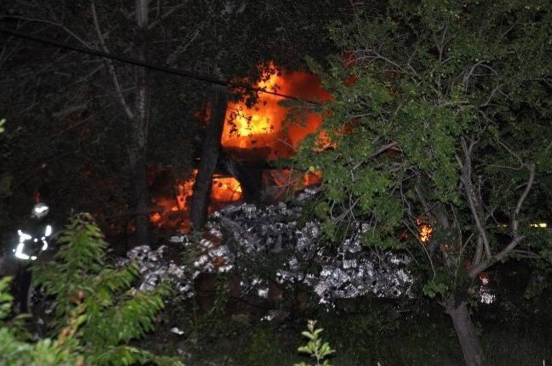 Kaza Yapan Tır Alev Alev Yandı