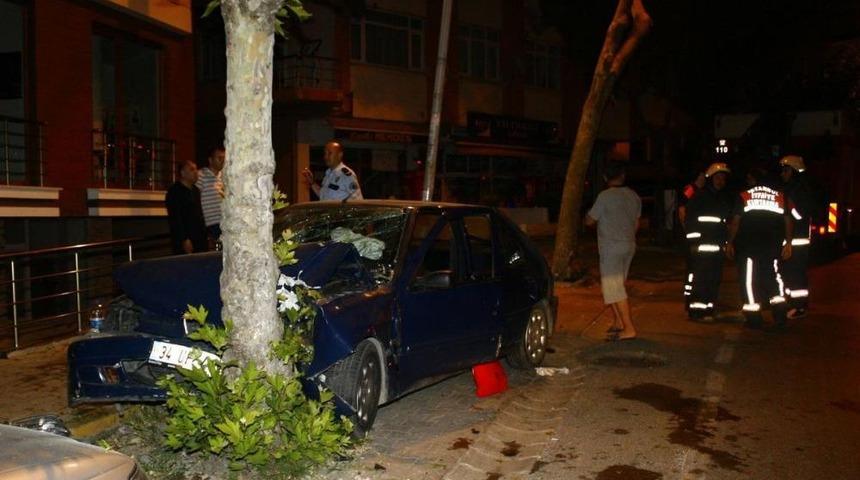Avcılar'da Trafik Kazası: 3 Yaralı