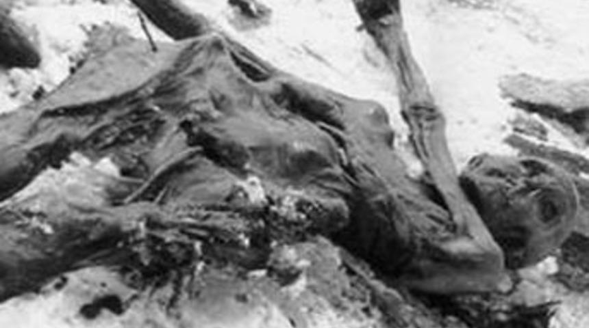 Mumyanın kanları donduran laneti