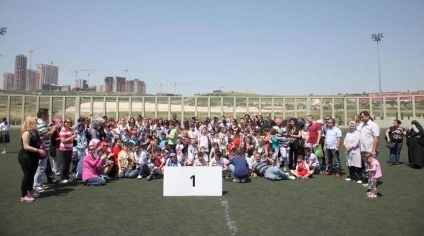 Engelli Minikler Atletizm Oyunlarında Ter D&ouml;kt&uuml;