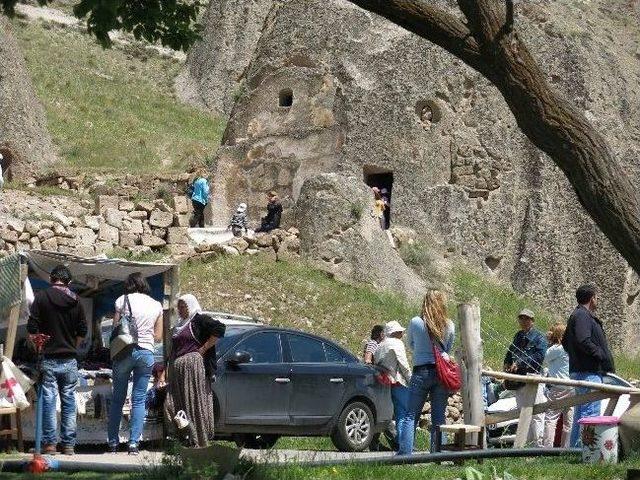 Müzeler Günü’nde Öğrenciler Asurca Yazmayı Öğrendi