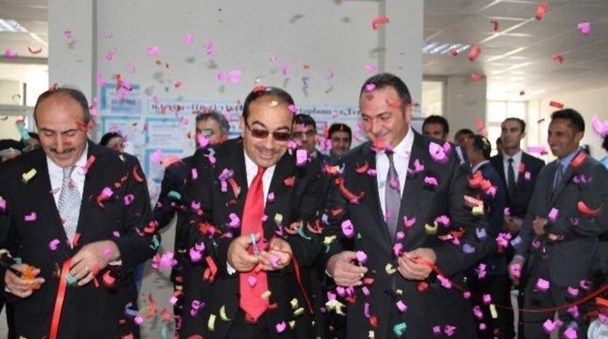 Miniklerin Yıl Sonu Sergisine İlgi B&uuml;y&uuml;k Oldu