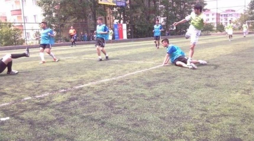 Liseler Arası Halı Saha Turnuvası Tekirdağ Ayağı Sonu&ccedil;landı