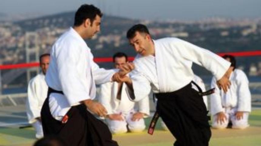 Kurumsal Şirketlerin Vazge&ccedil;ilmez Sporu: &lsquo;aikido&rsquo;