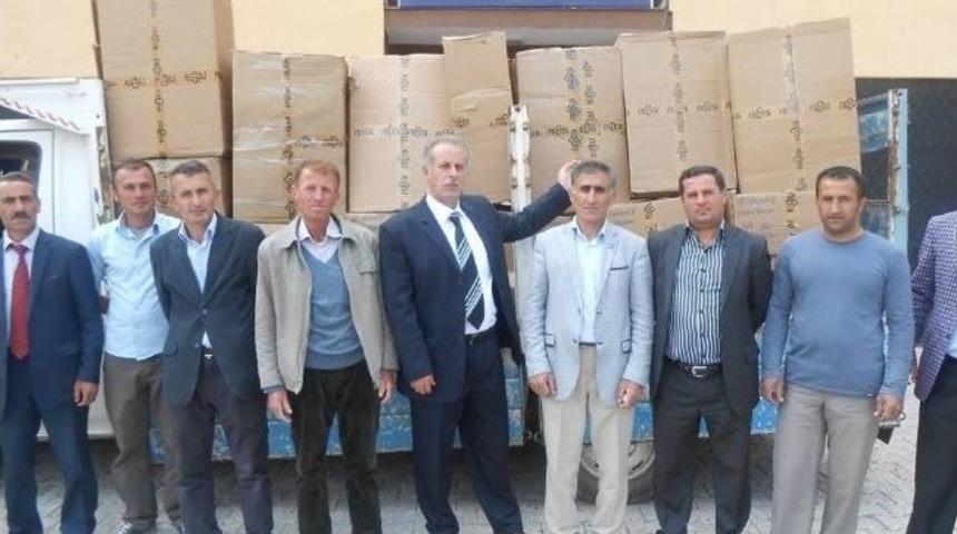 Kiğılı&rsquo;dan Hakkari&rsquo;deki Yoksul Halka Giyim Jesti