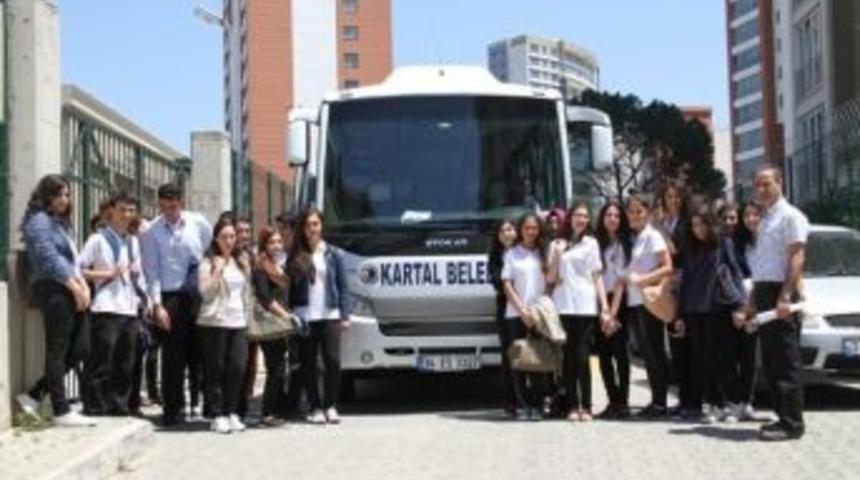 Kartal Belediyesi &Uuml;niversite Gezilerine Devam Ediyor