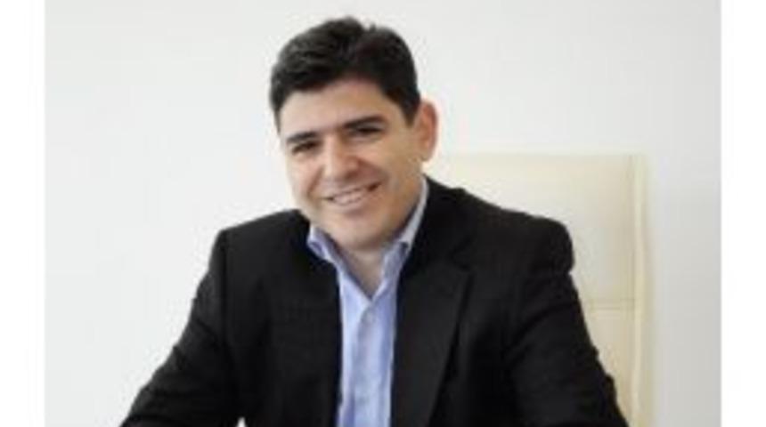 &Ccedil;ocuklar Diş Sağlığı İ&ccedil;in Elma'yı Isırarak T&uuml;ketmeli