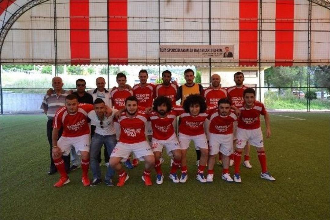 &Ccedil;an Belediyesi 5. Halı Saha Futbol Turnuvası Başladı