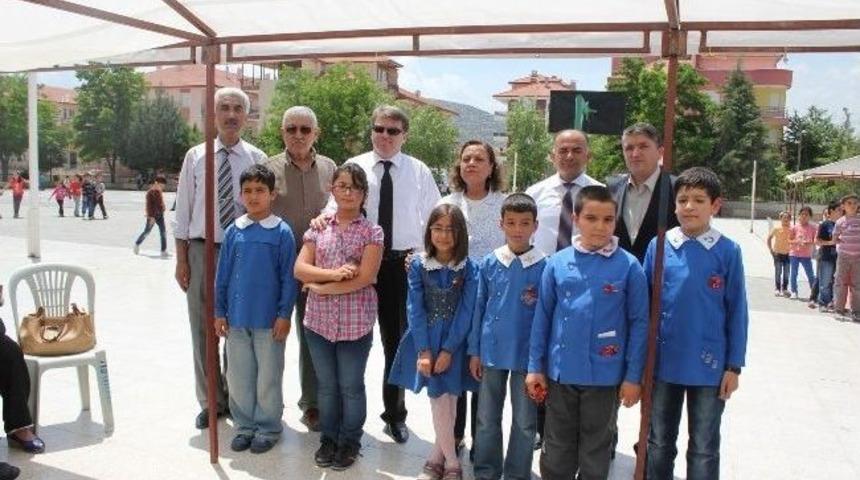 Başarılı Öğrencilere Cumhuriyet Altını