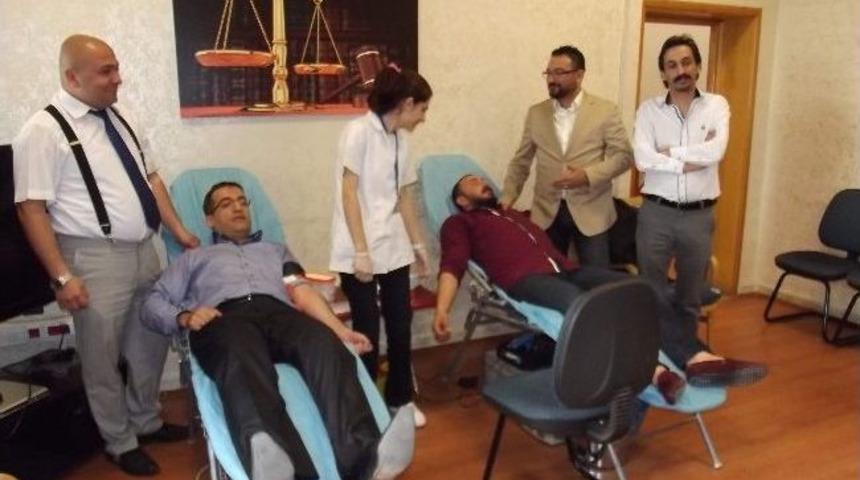 Avukatlardan Kan Kampanyasına Destek