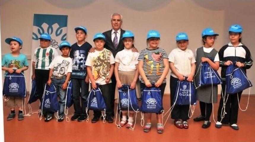 Engelli &Ouml;ğrencilere Afet &Ccedil;antası Dağıtıldı