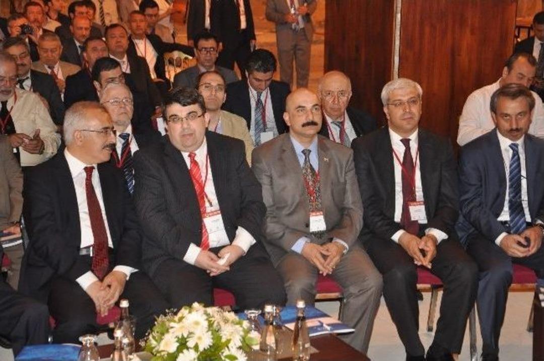 "d&uuml;nya T&uuml;rk Forumu"