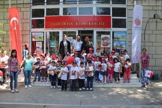 Sarıcakaya'da Anaokulu Öğrencilerinin Yıl Sonu Şenliği