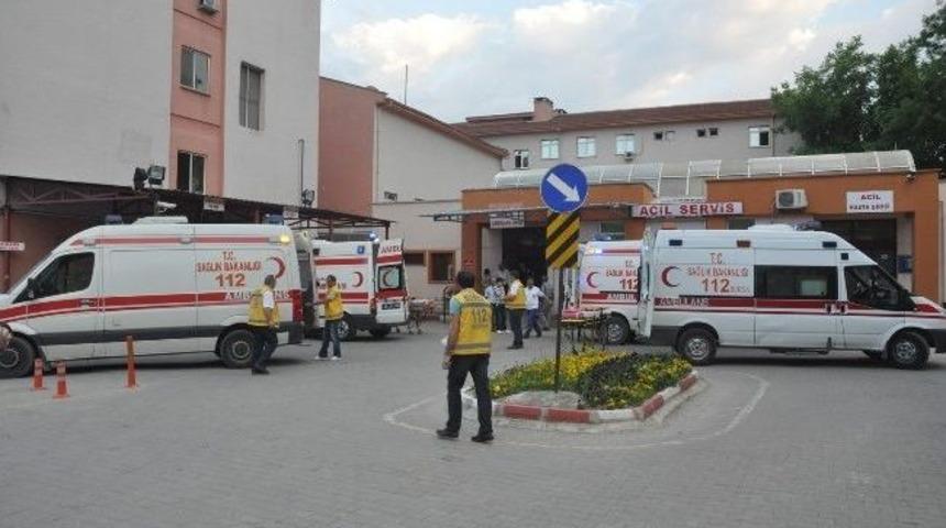 &Ccedil;ocuk Gelin Acil &Ouml;n&uuml;nde Doğum Yaptı