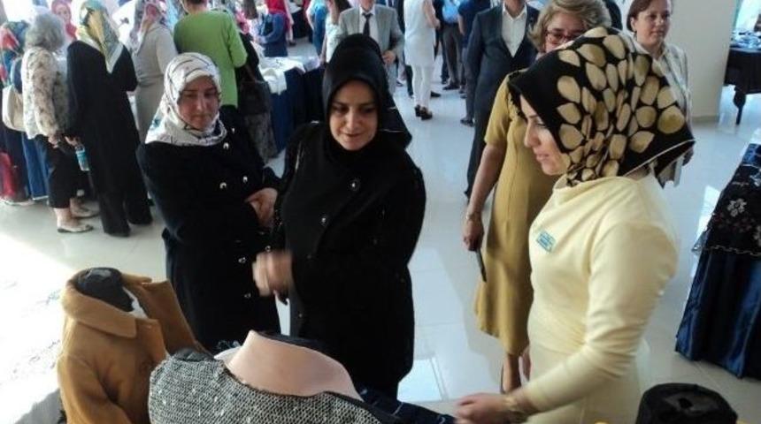 Yenikent Halk Eğitimi Merkezi&rsquo;nde Sergi