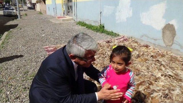 Kars Belediye Başkanı Yol, Kaldırım Ve Refuj Çalışmalarını Yerinde Gördü