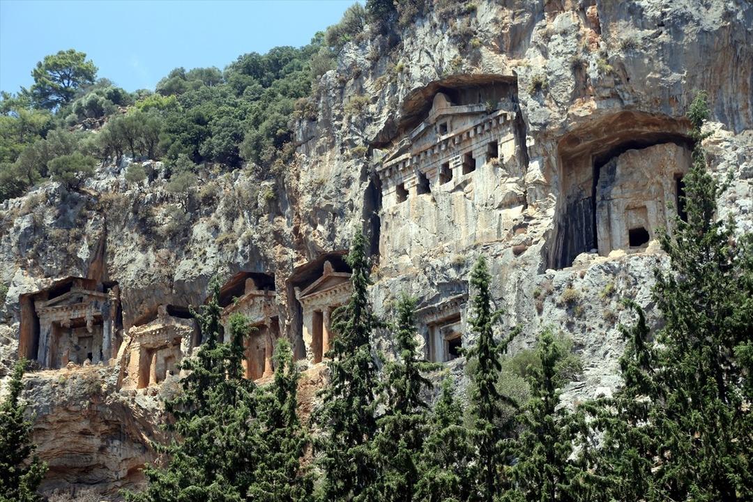 Antik &ccedil;ağın 3 bin yıllık liman kenti 