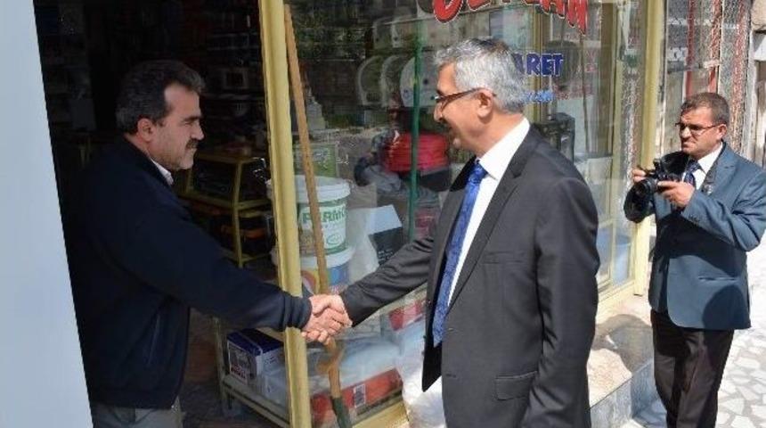 Vali Kılı&ccedil;, Esnafı Ziyaret Etti