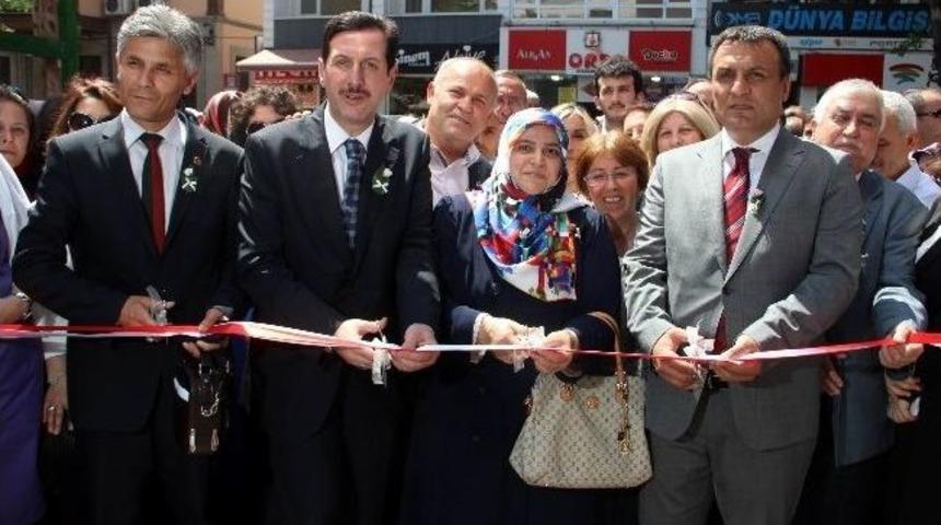 Bayanlardan Yıl Sonu Sergisi