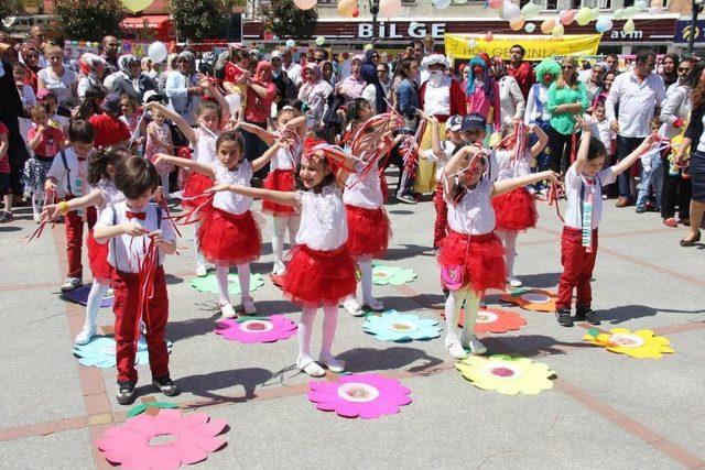 Pazar'da Okul Öncesi Öğrencilerin Yıl Sonu Sergisi