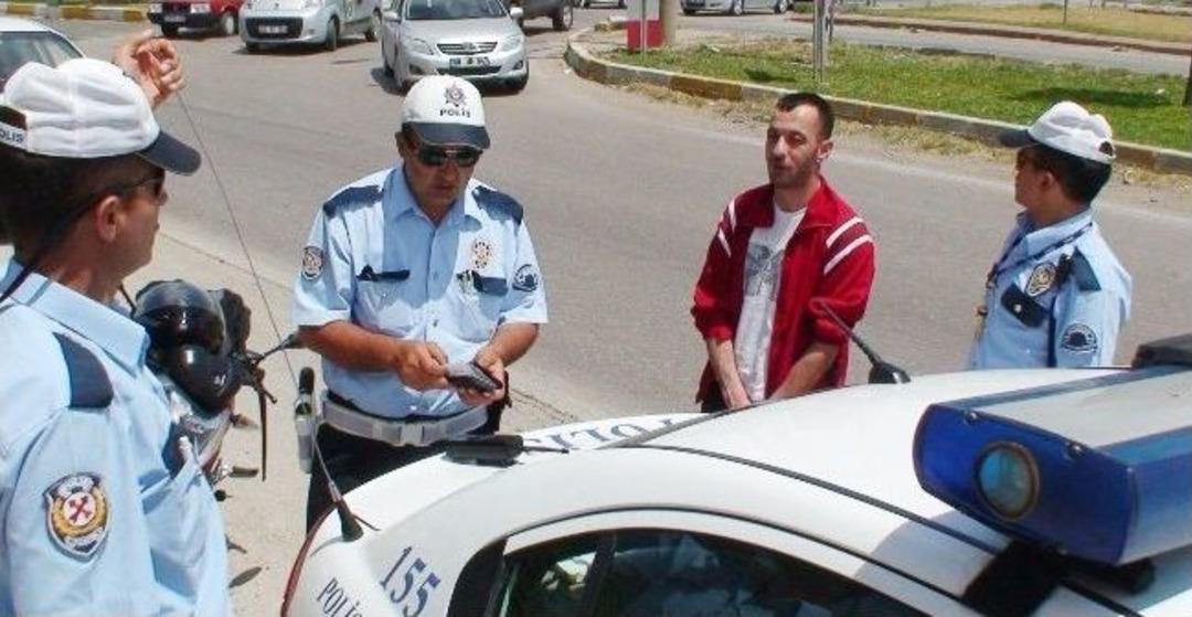 (&ouml;zel Haber) Alkoll&uuml; S&uuml;r&uuml;c&uuml;den İlgin&ccedil; Savunma: "arkadaşım İ&ccedil;in Bindim"