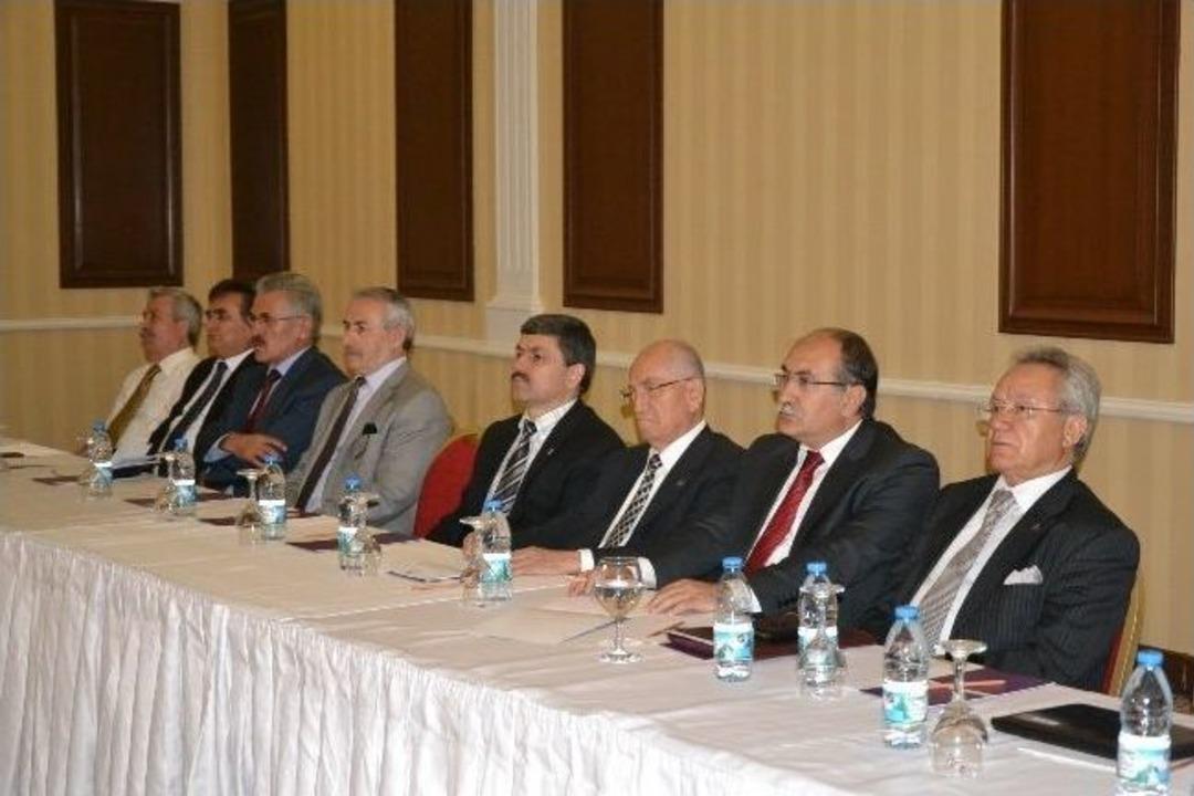 Manisa Valisi Abdurrahman Savaş, Soma İ&ccedil;in Seferber Olan T&uuml;m T&uuml;rkiye&rsquo;ye Teşekk&uuml;r Etti