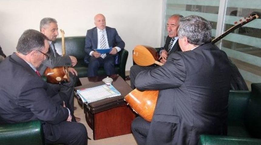 Ozanlar Başkan Sekmen'den İsteklerini Sazlı S&ouml;zl&uuml; Dile Getirdi