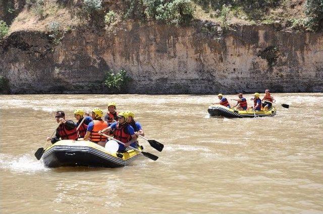 Muş'un Rafting Ekibi Şırnak'a Geliyor